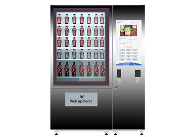 Douanesalade in een van de het Muntstukrekening van de KruikAutomaat van de de Kaartbetaling Gezonde Automaat